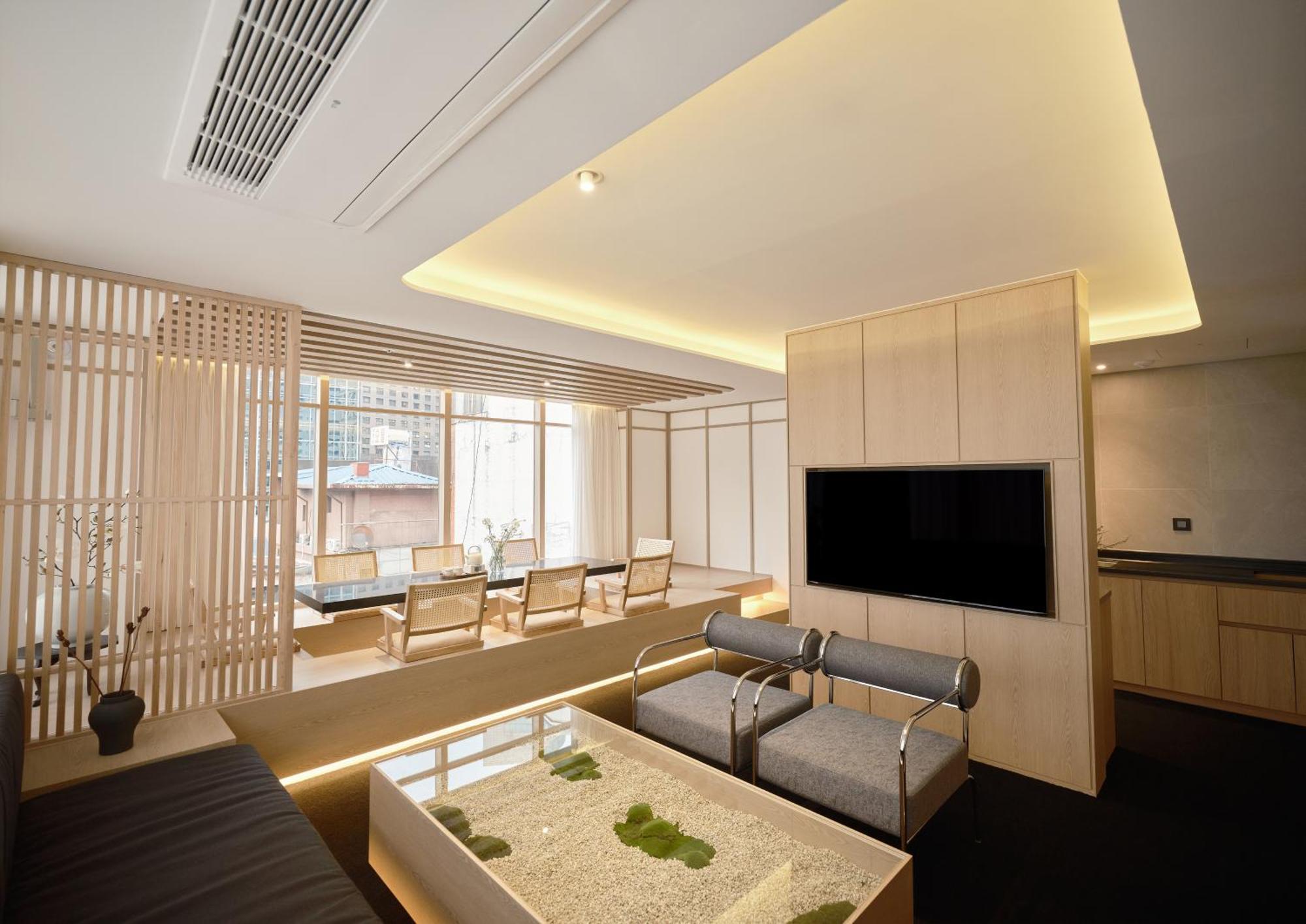 Uh Suite Seoul Deoksugung Bagian luar foto
