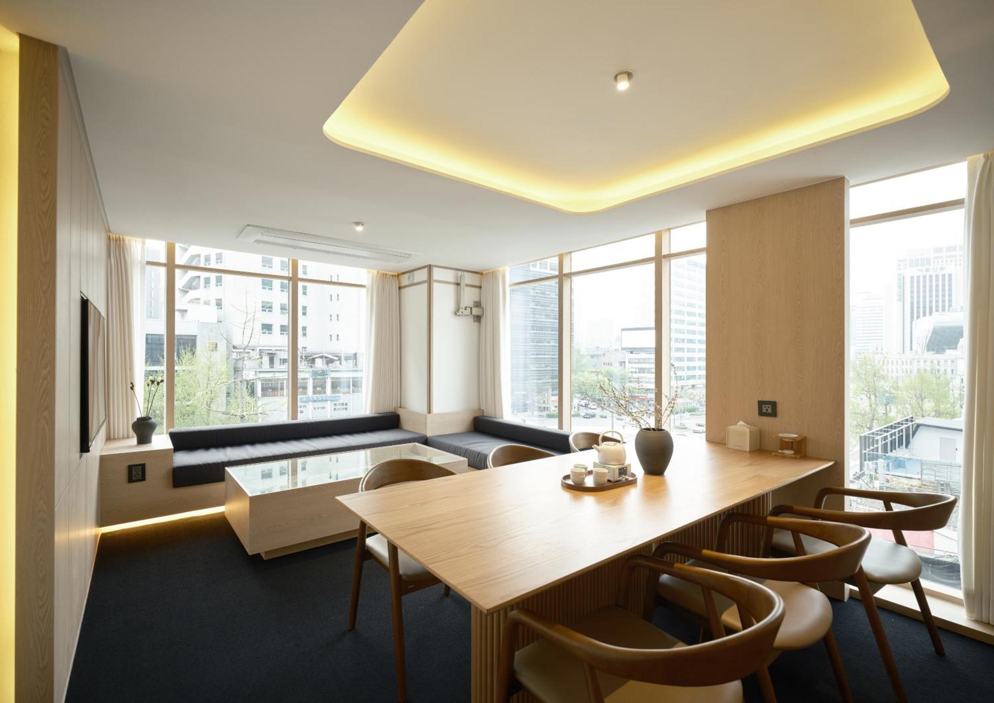 Uh Suite Seoul Deoksugung Bagian luar foto
