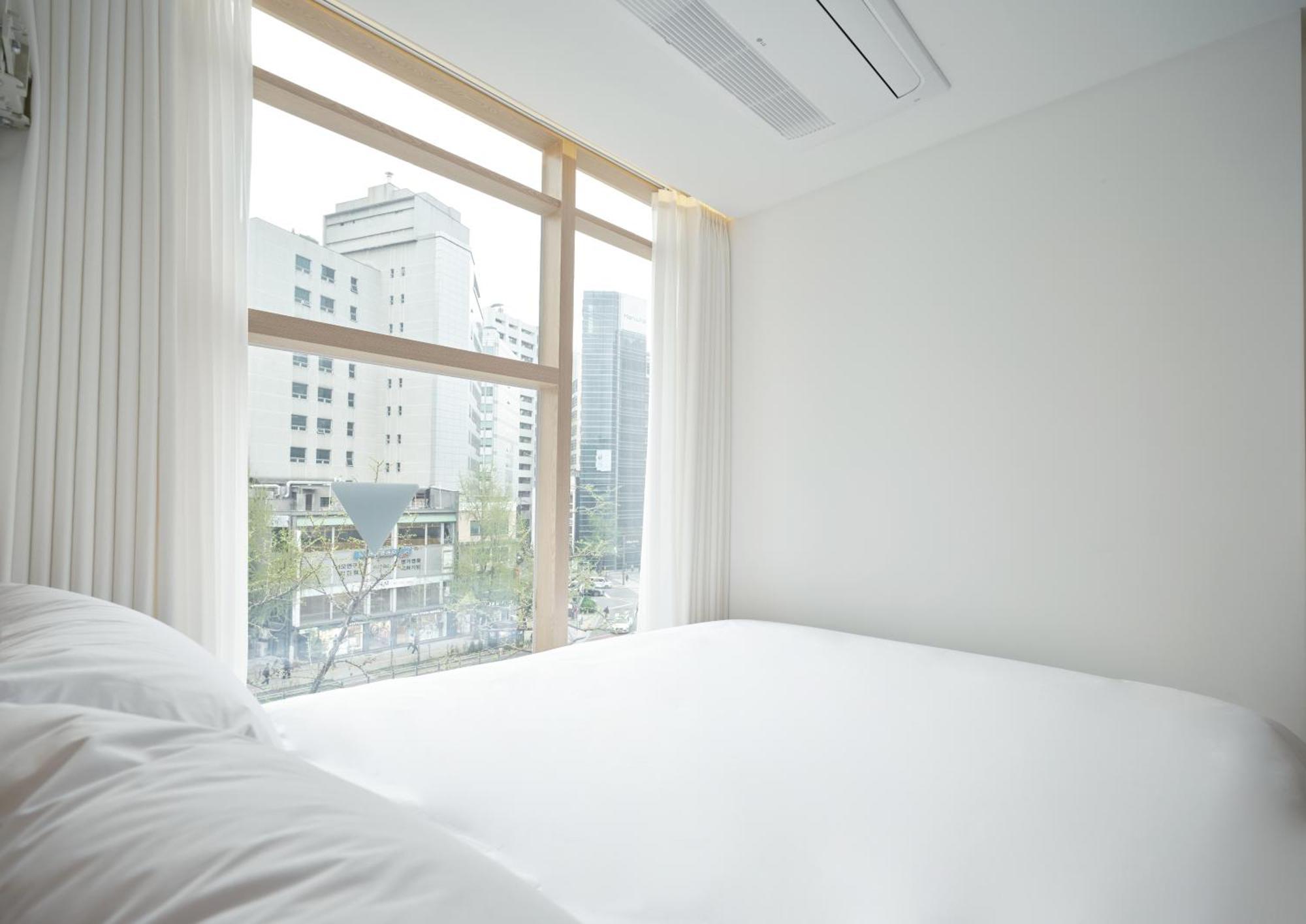 Uh Suite Seoul Deoksugung Bagian luar foto